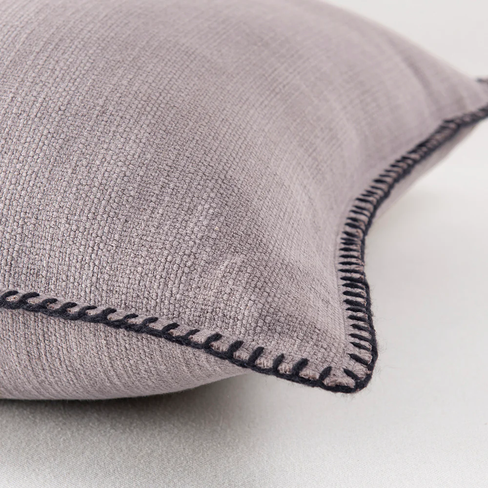 Cojín Festón 30x70cm Taupe - Image 2