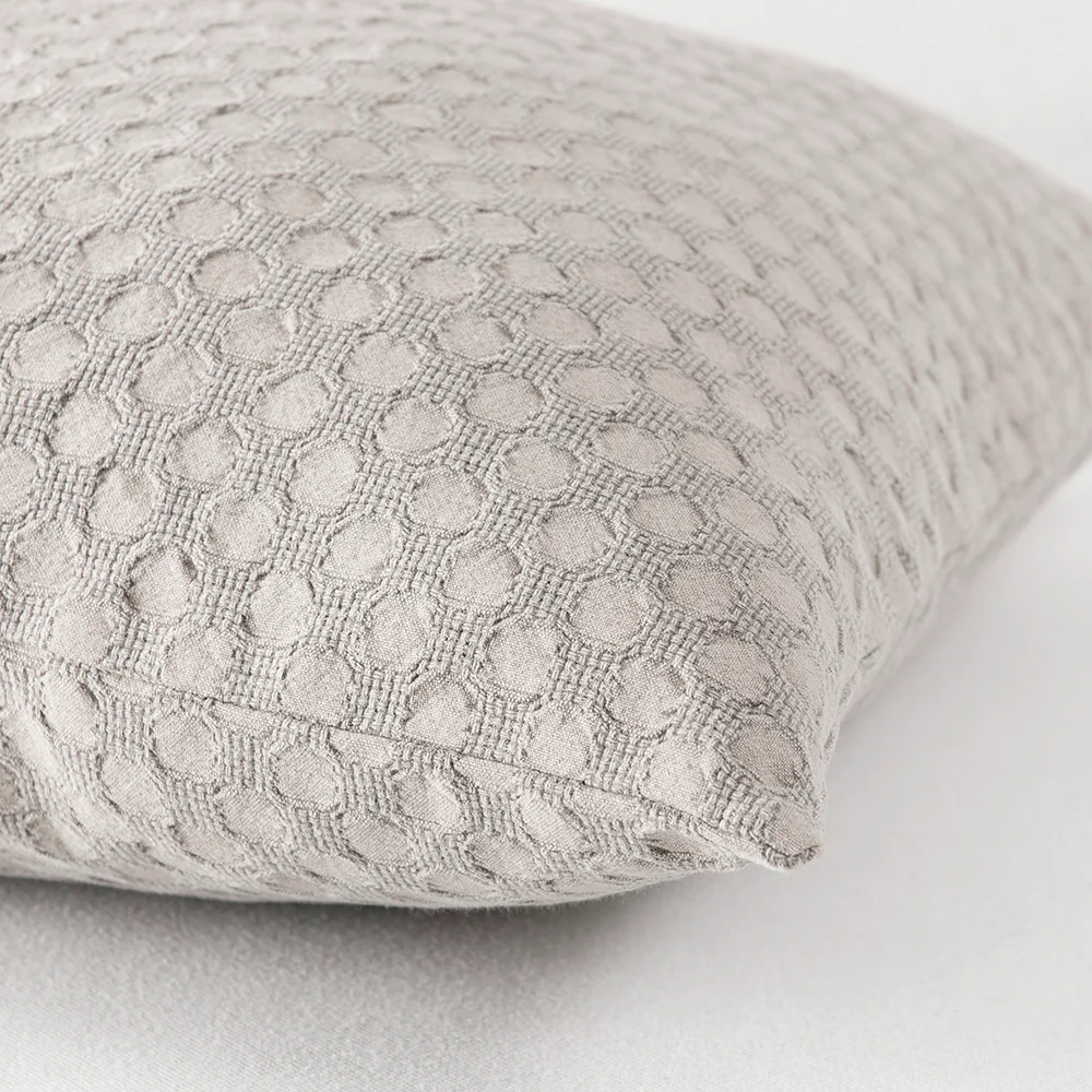 Cojín Jacquard Círculo 50x50cm Beige - Image 2
