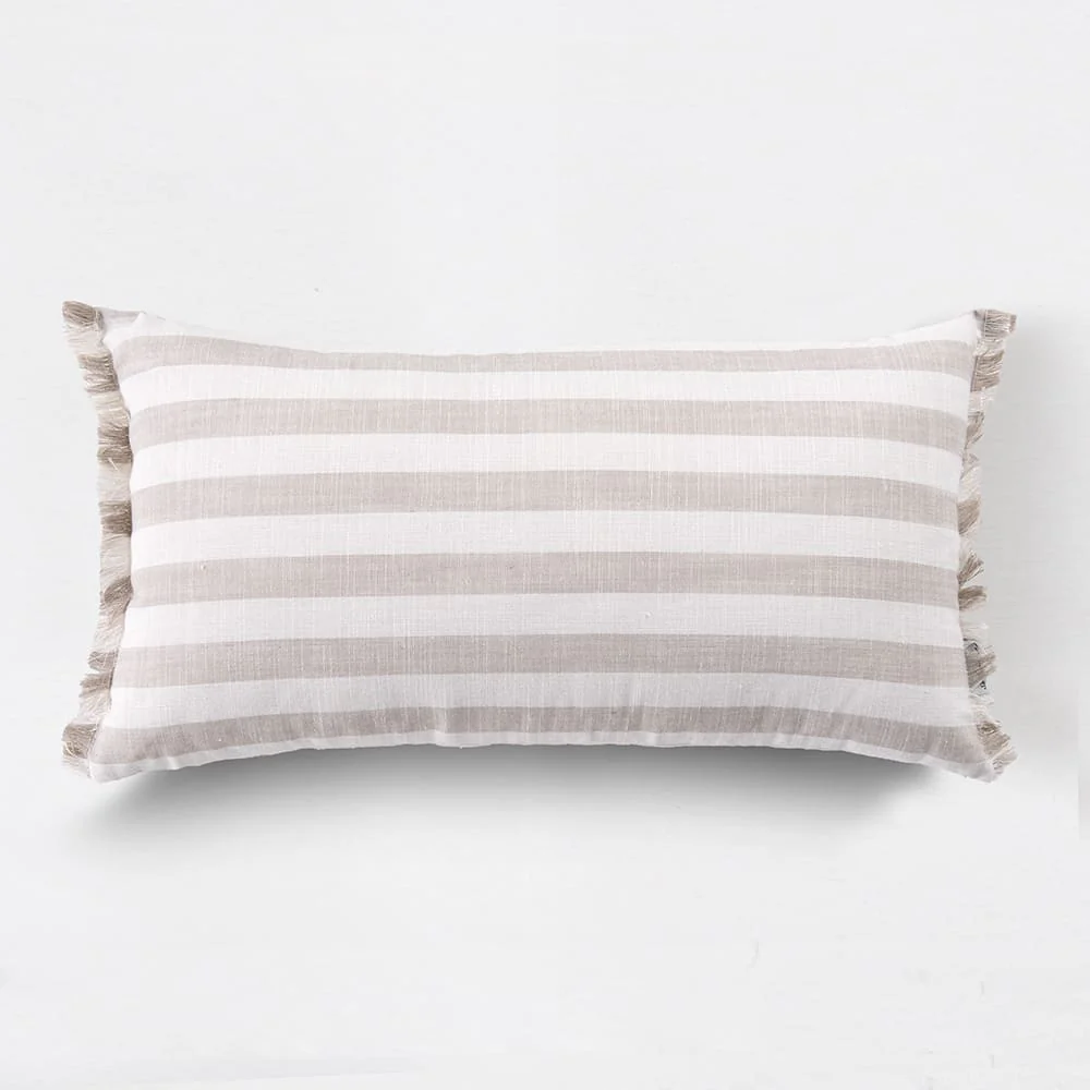Cojín Líneas Flecos 30x60cm Beige