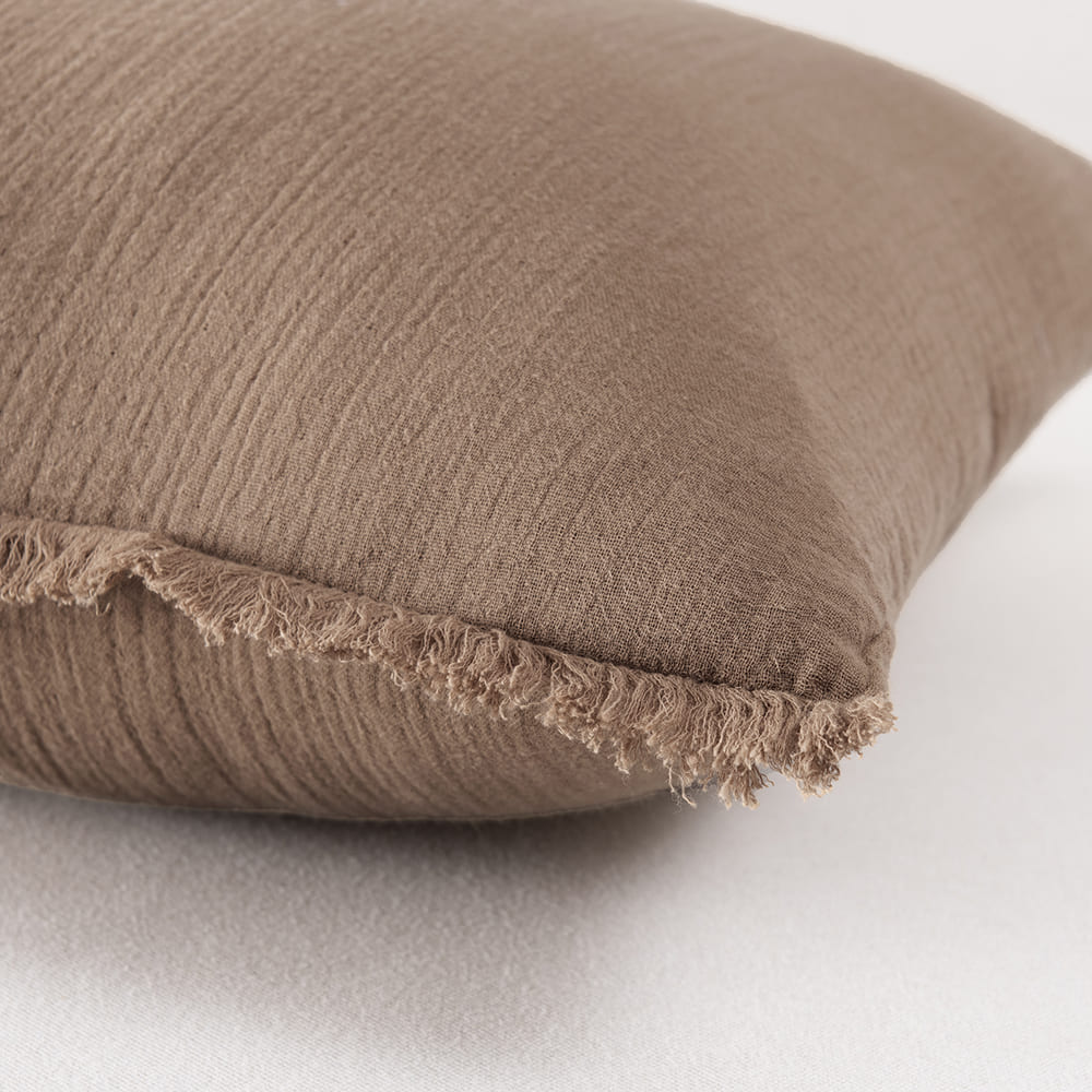 Cojín Muslin Flecos 45x45cm Café - Image 2