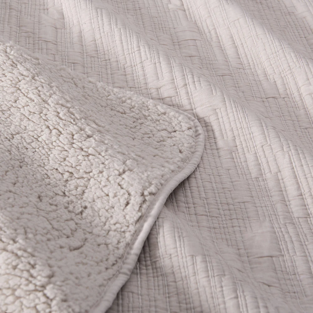 Cubrecama Jacquard Sherpa Tex 2 Plazas Beige - Image 3