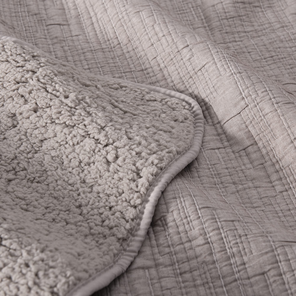Cubrecama Jacquard Sherpa Tex Super King Arena - Image 3