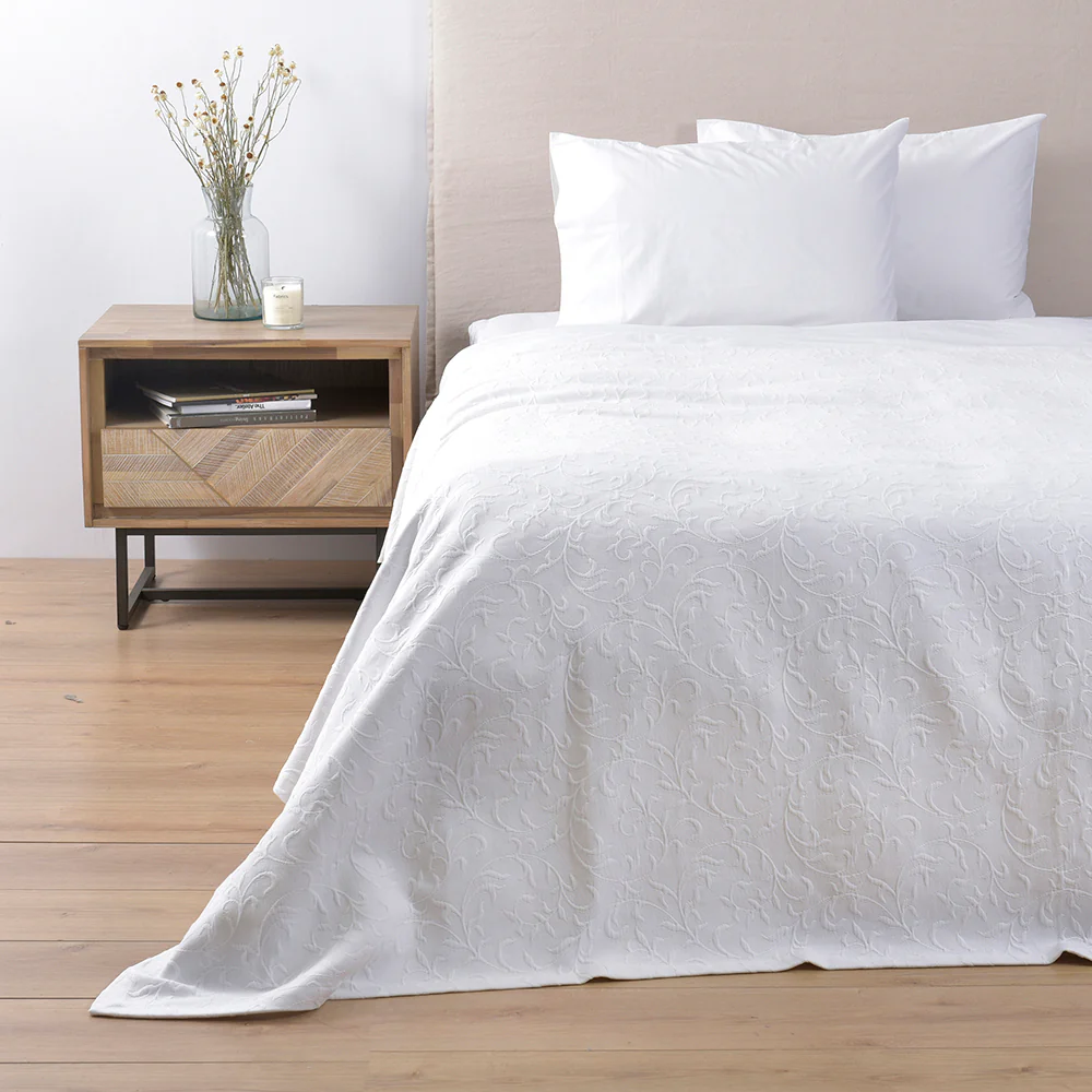 Cubrecama Matelasse Edith Super King Blanco - Image 4