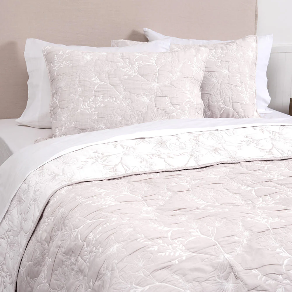 Cubrecama Quilt Jacquard Fiore Super King Beige - Image 2