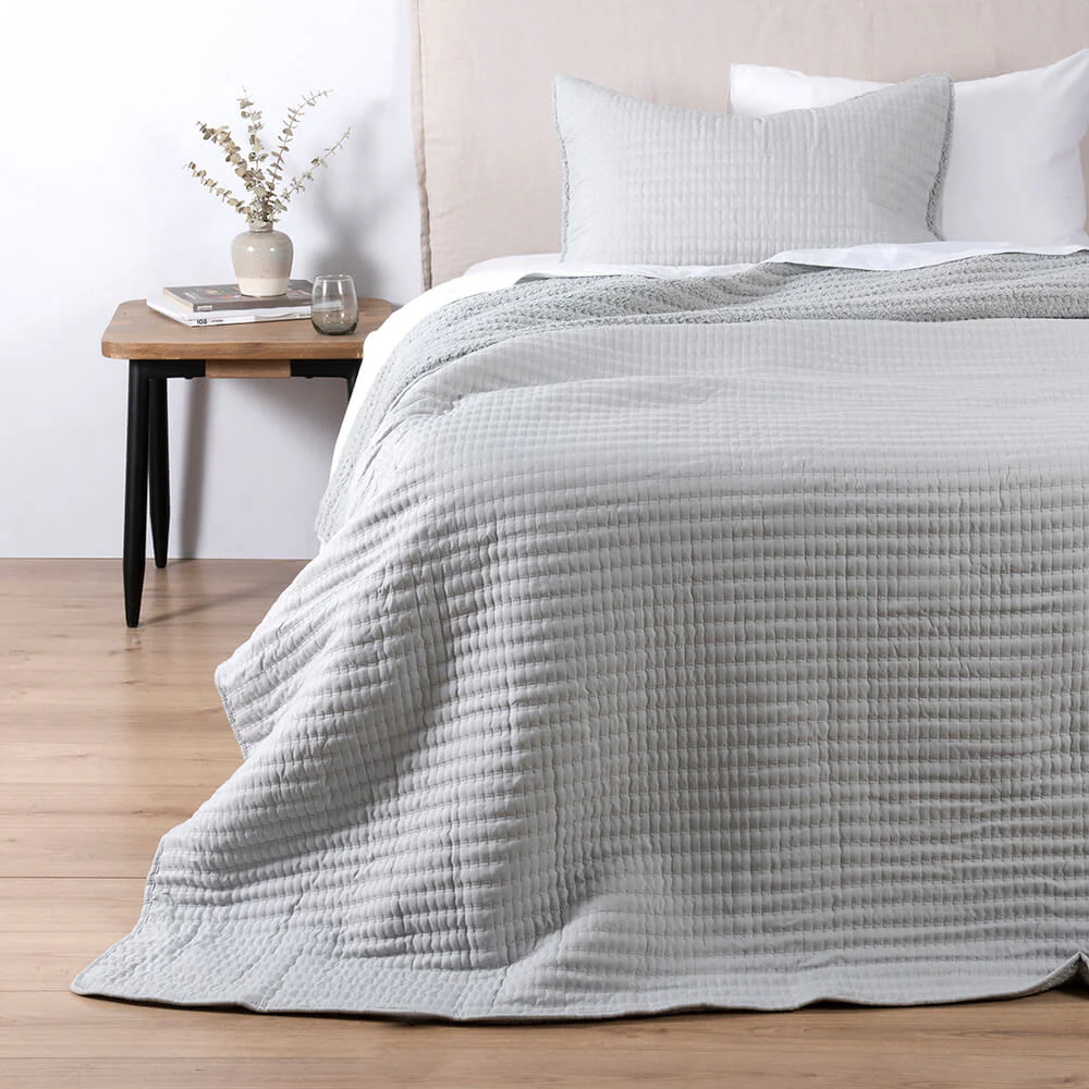 Cubrecama Quilt Lineal Sherpa 1.5 Plazas Perla - Image 3