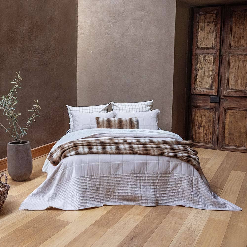 Cubrecama Quilt Louis Sherpa Super King Blanco - Image 5