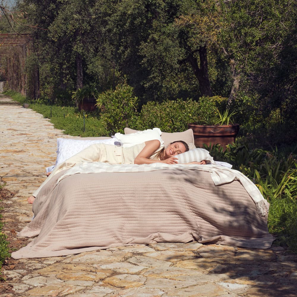 Cubrecama Quilt Renato 2 Plazas Beige - Image 6