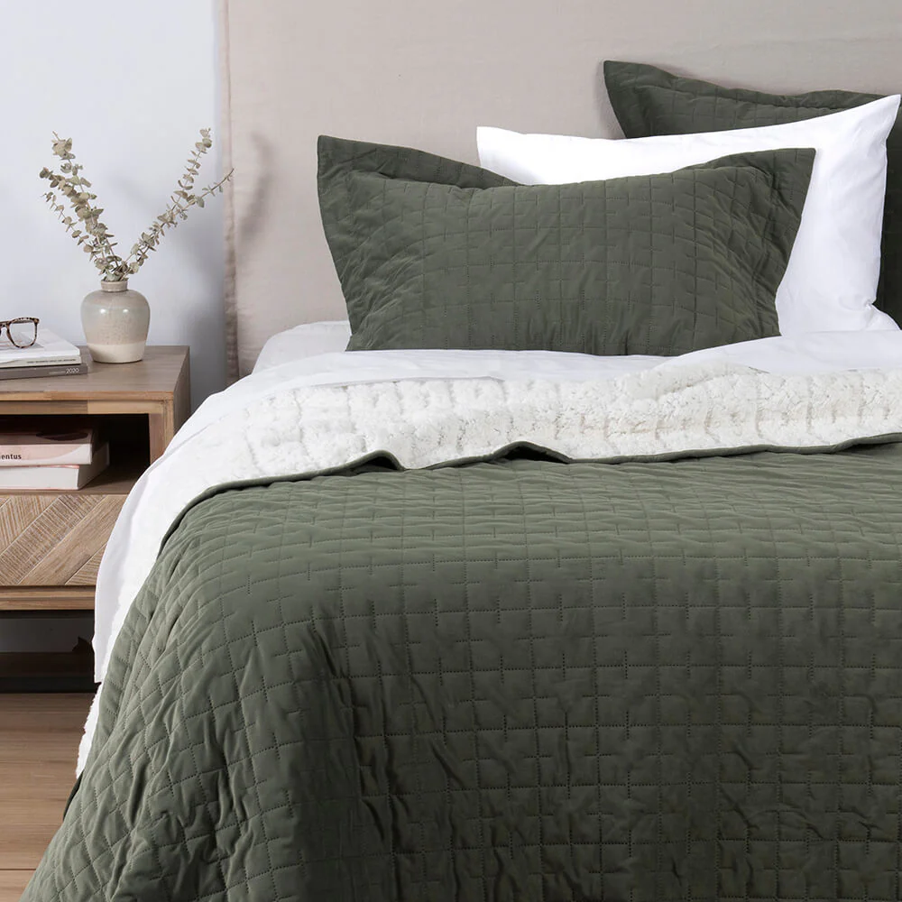 Cubrecama Quilt Velvet Sherpa Cube 2 Plazas Verde