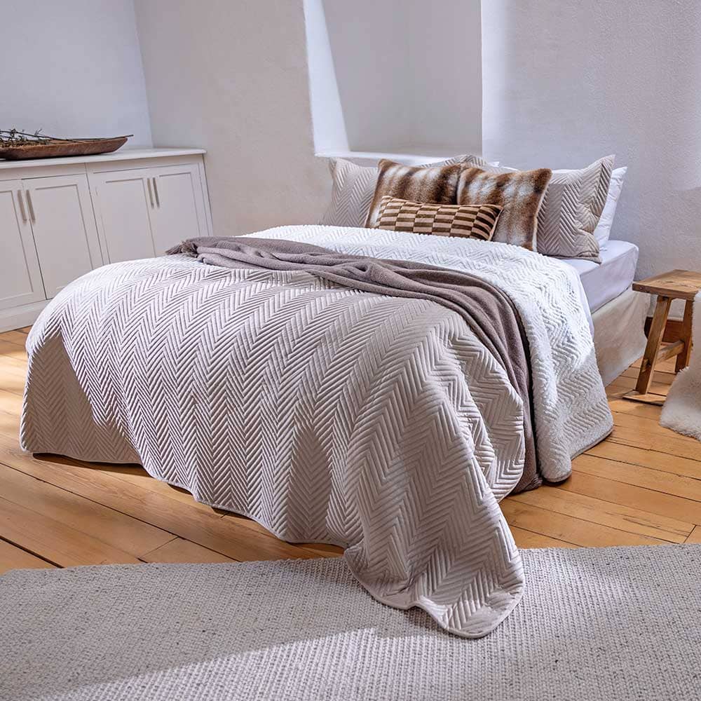 Cubrecama Quilt Velvet Sherpa Kenso Super King Beige - Image 5