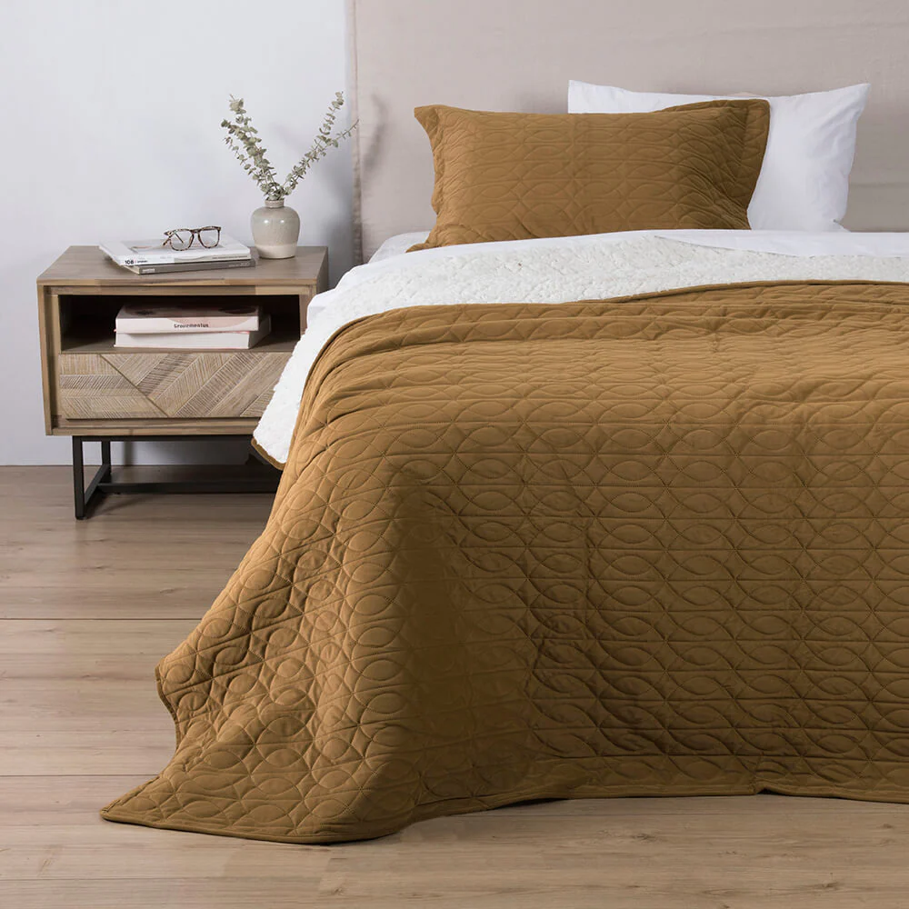 Cubrecama Quilt Velvet Sherpa Waves 1.5 Plazas Ocre - Image 4