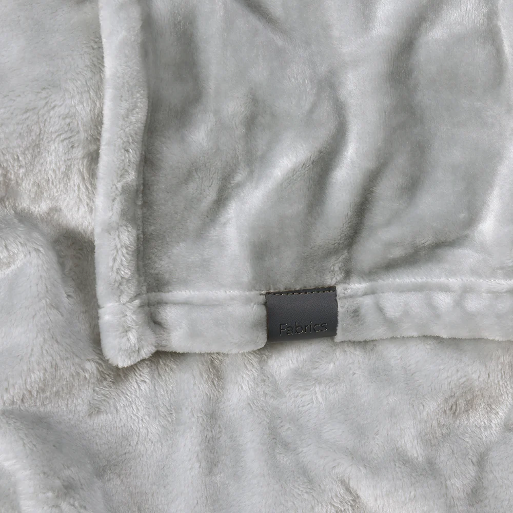 Frazada Flannel Básica Super King Gris Claro - Image 3