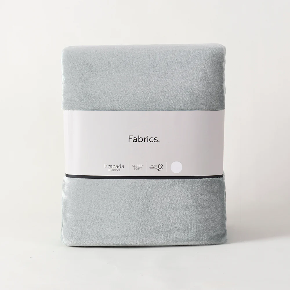 Frazada Flannel Básica Super King Gris Claro - Image 4