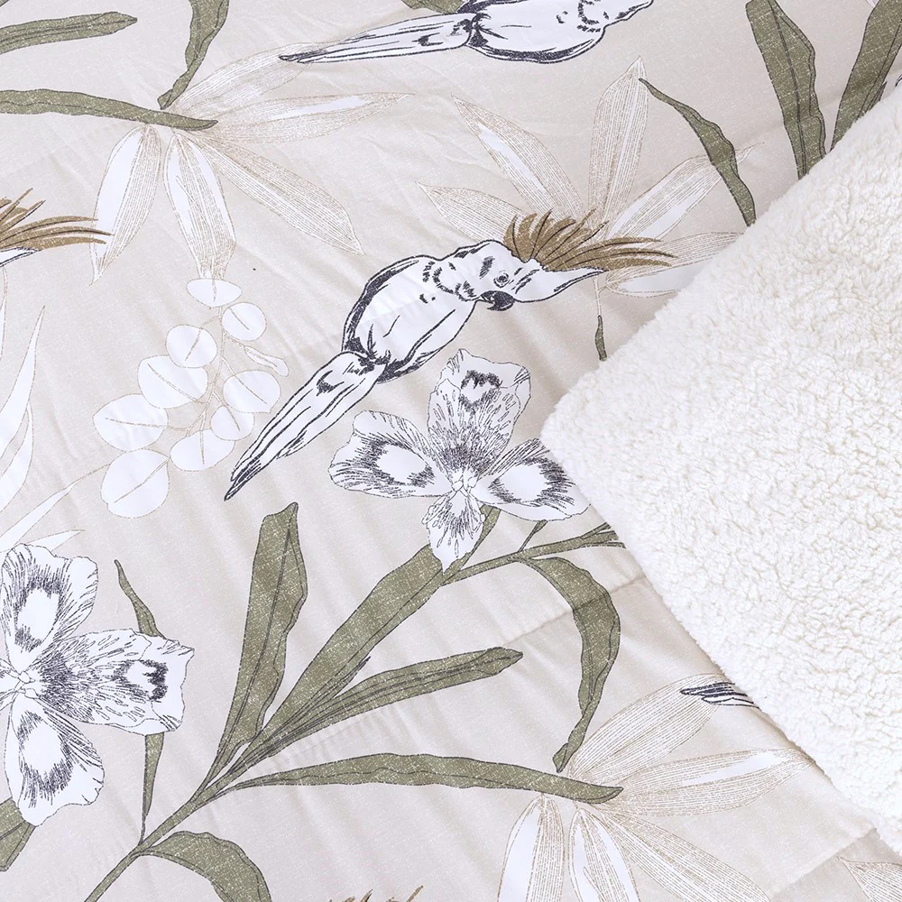 Plumón Estampado Sherpa Parrots 1.5 Plazas Beige - Image 4